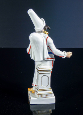 Statuina in porcellana di MEISSEN Pulcinella, Commedia dell'Arte. Germania, Anni 70