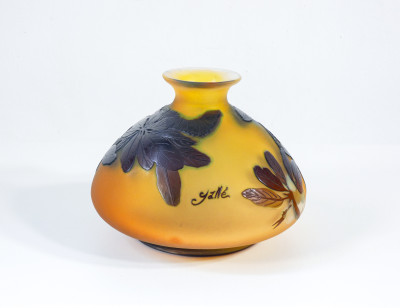 Vaso in vetro firmato Émile GALLÉ Art Nouveau. Francia, Secondo Ottocento