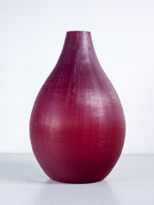 Grande vaso in vetro soffiato di Murano decorato con fitto reticolato inciso. Italia, Anni 90